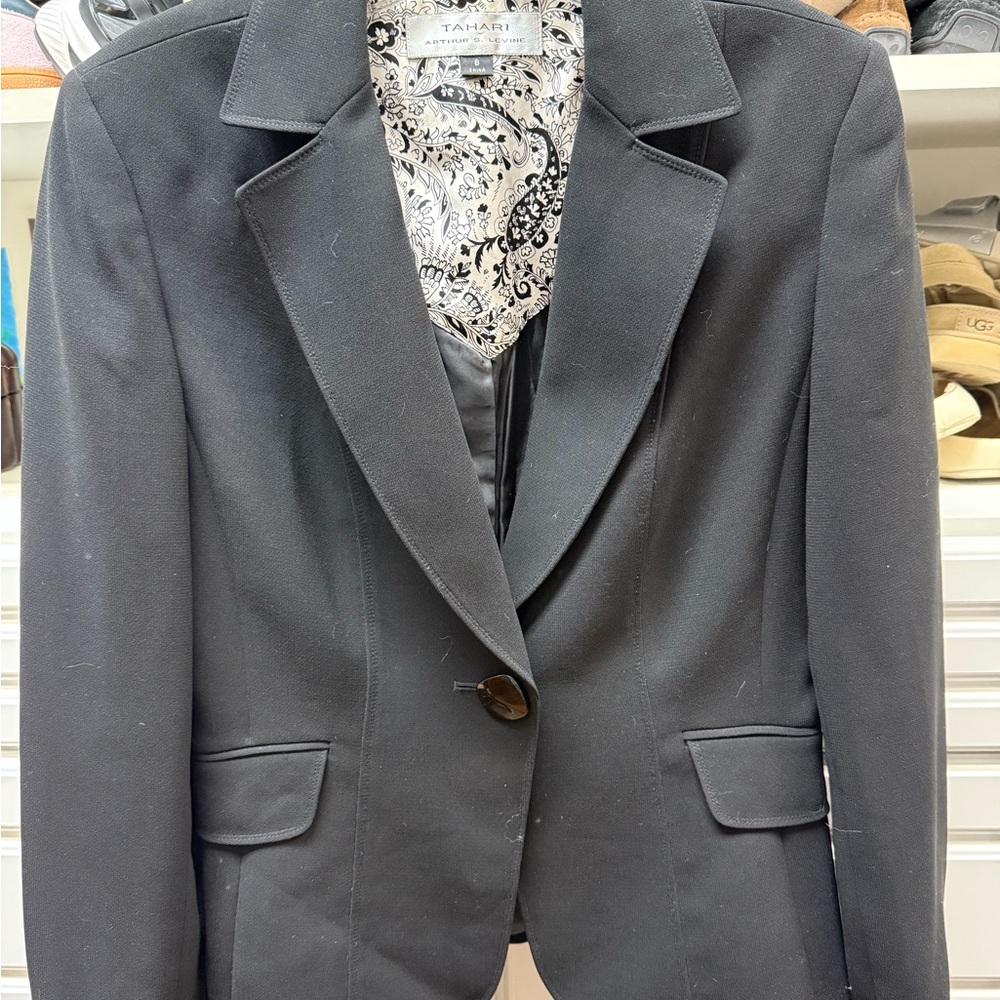 Tahari Black Suit Jacket with Structured Shoulders